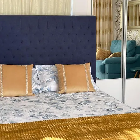 Lux 公寓 *