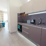 Lux 阿德耶