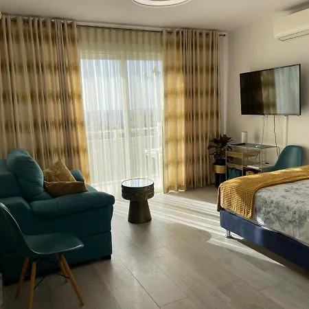 Lux Apartament *